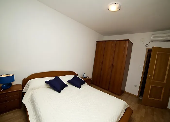 Apartament Manda *