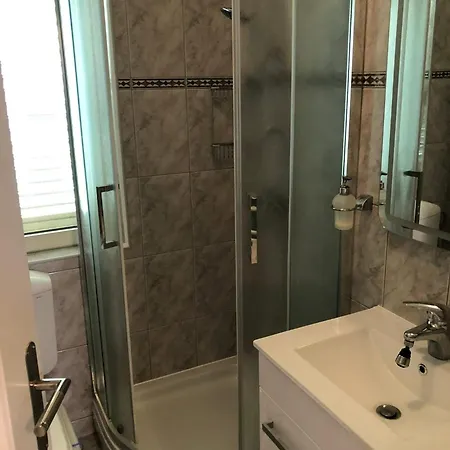 Manda Apartman