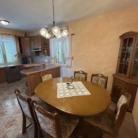 Manda Apartman